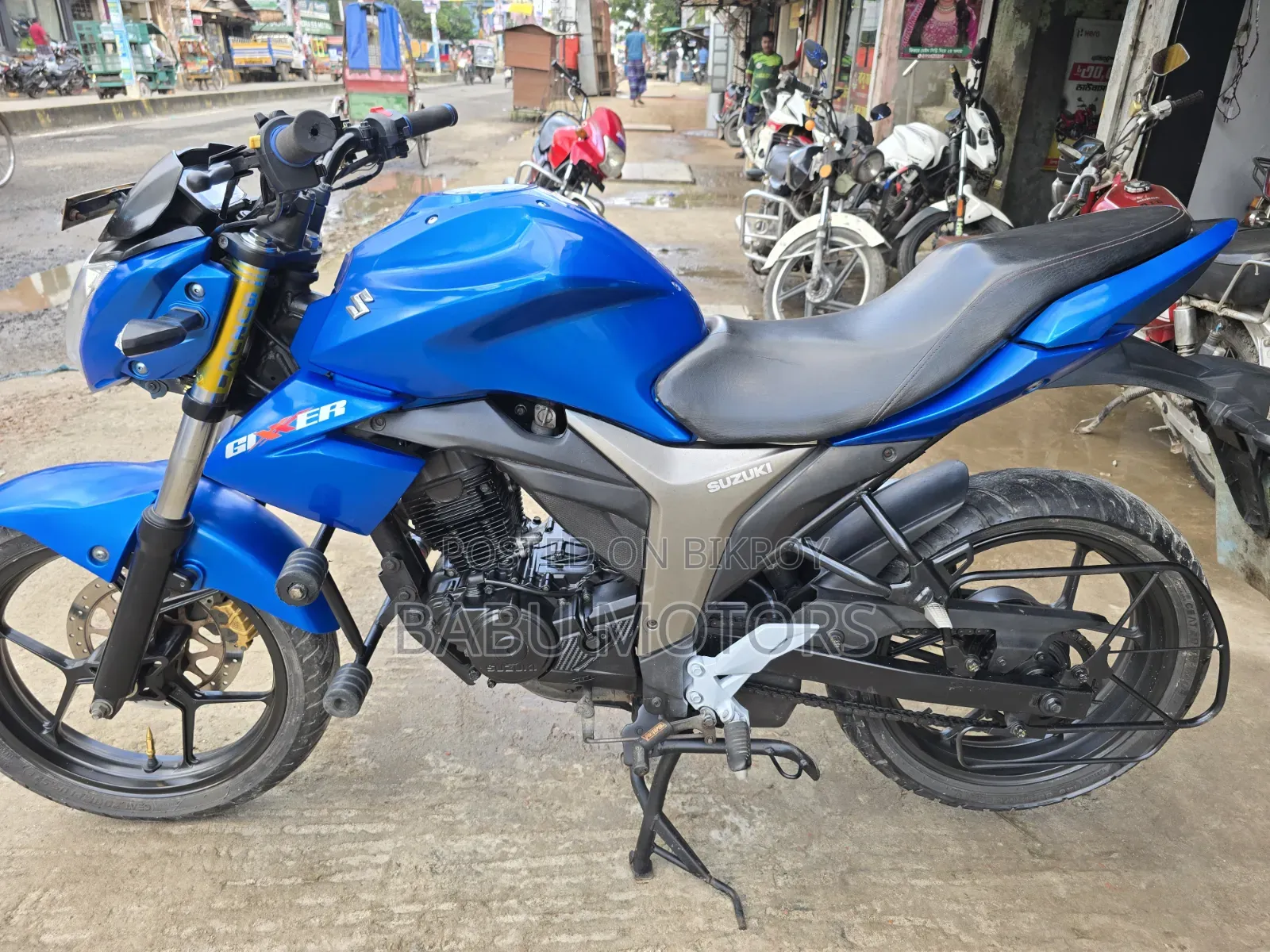 সুজুকি জিক্সার ২০২২ নীল