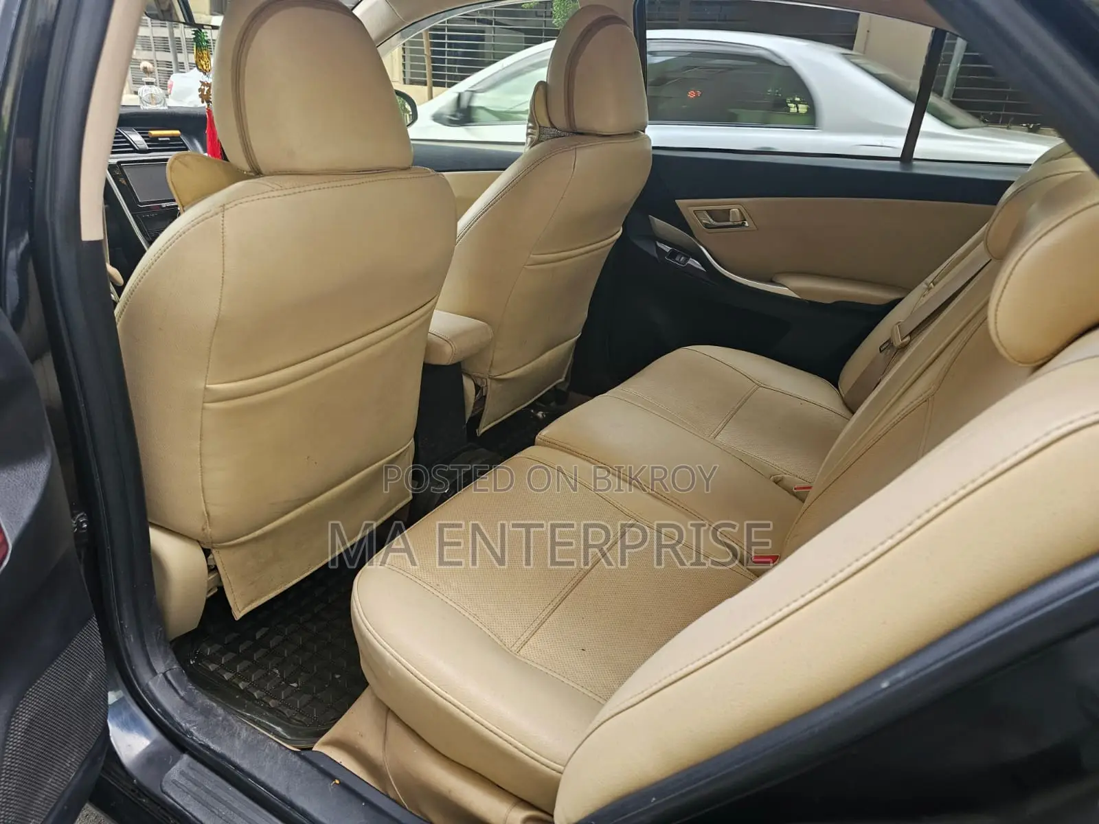 Toyota Premio 2016 Black