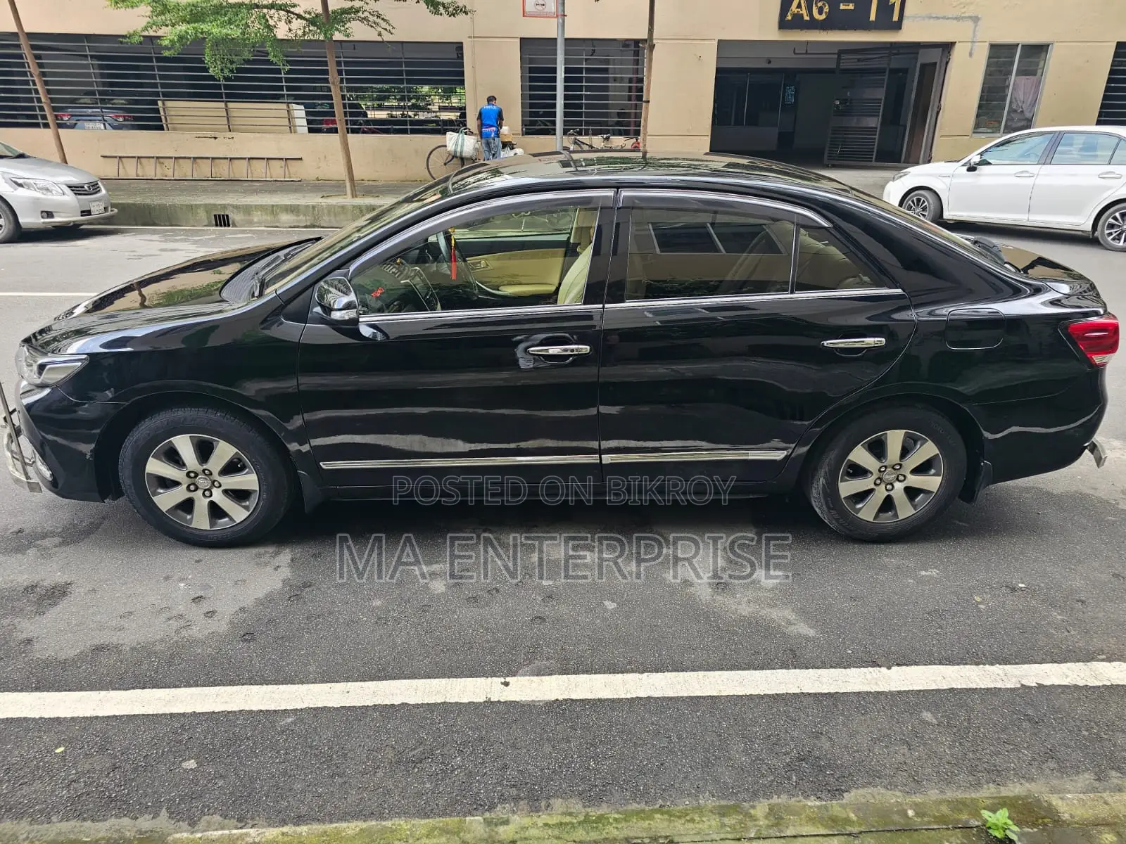 Toyota Premio 2016 Black