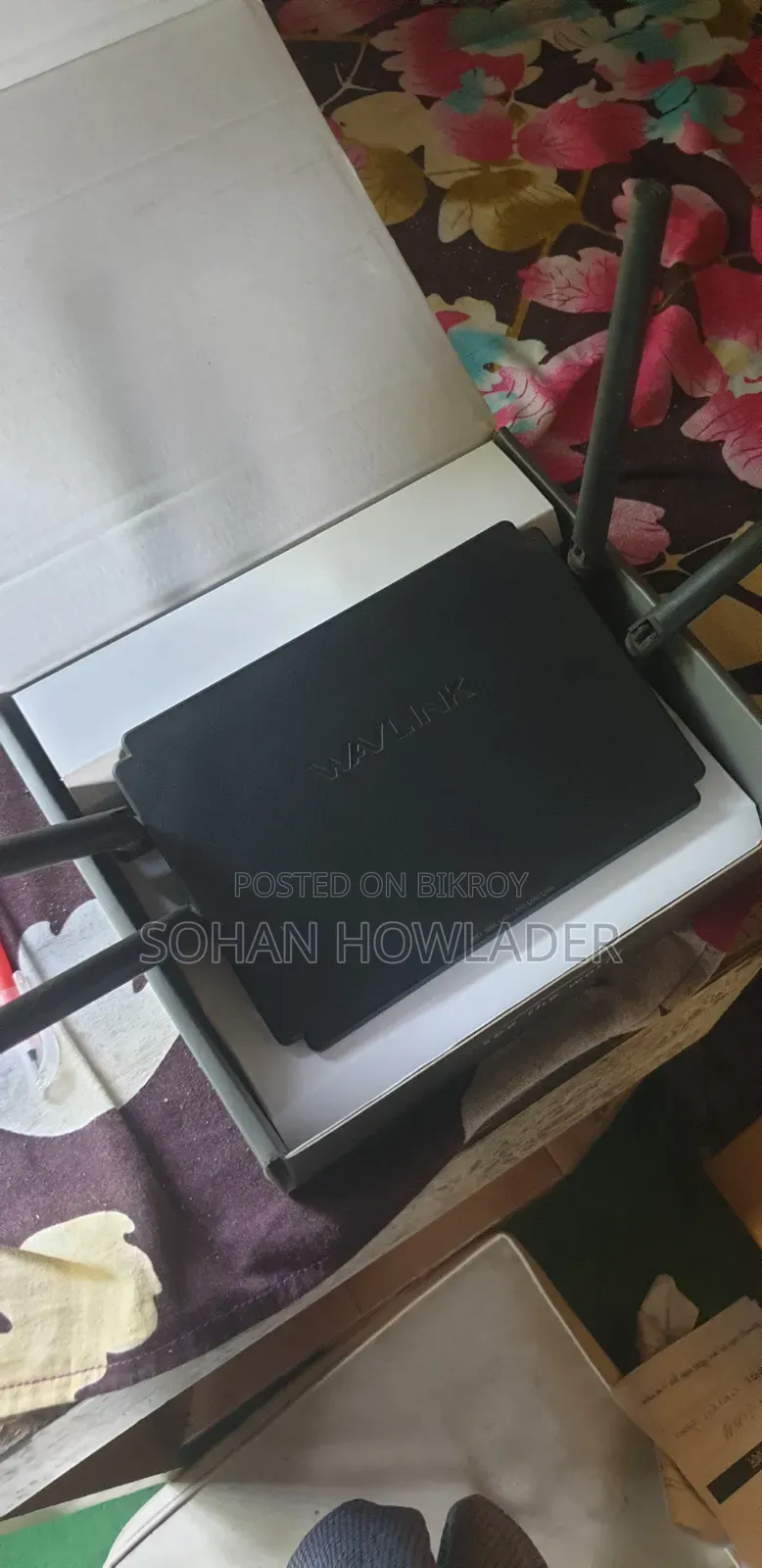 Wavlink Router and Onu