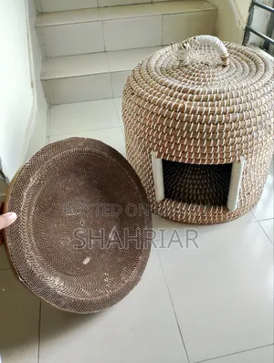 বিড়ালের ঘর এবং স্ক্র্যাচার