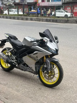 Yamaha R15 V3 2021 Gray