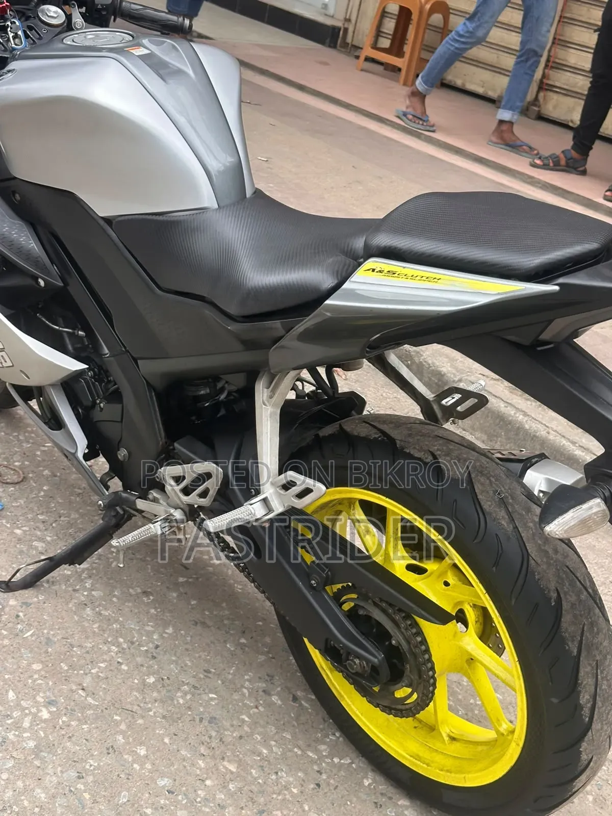 Yamaha R15 V3 2021 Gray