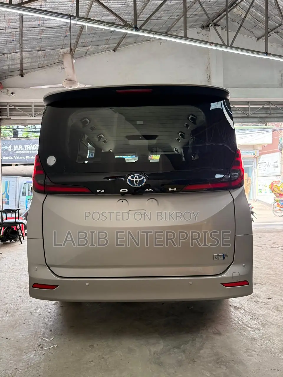 Toyota Noah 2022 Silver