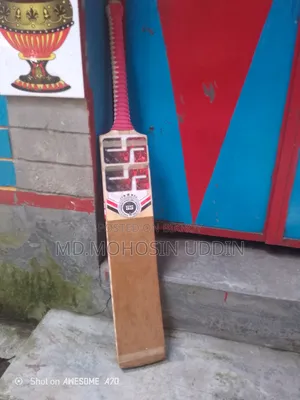 ক্রিকেট টেপ টেনিস ব্যাট