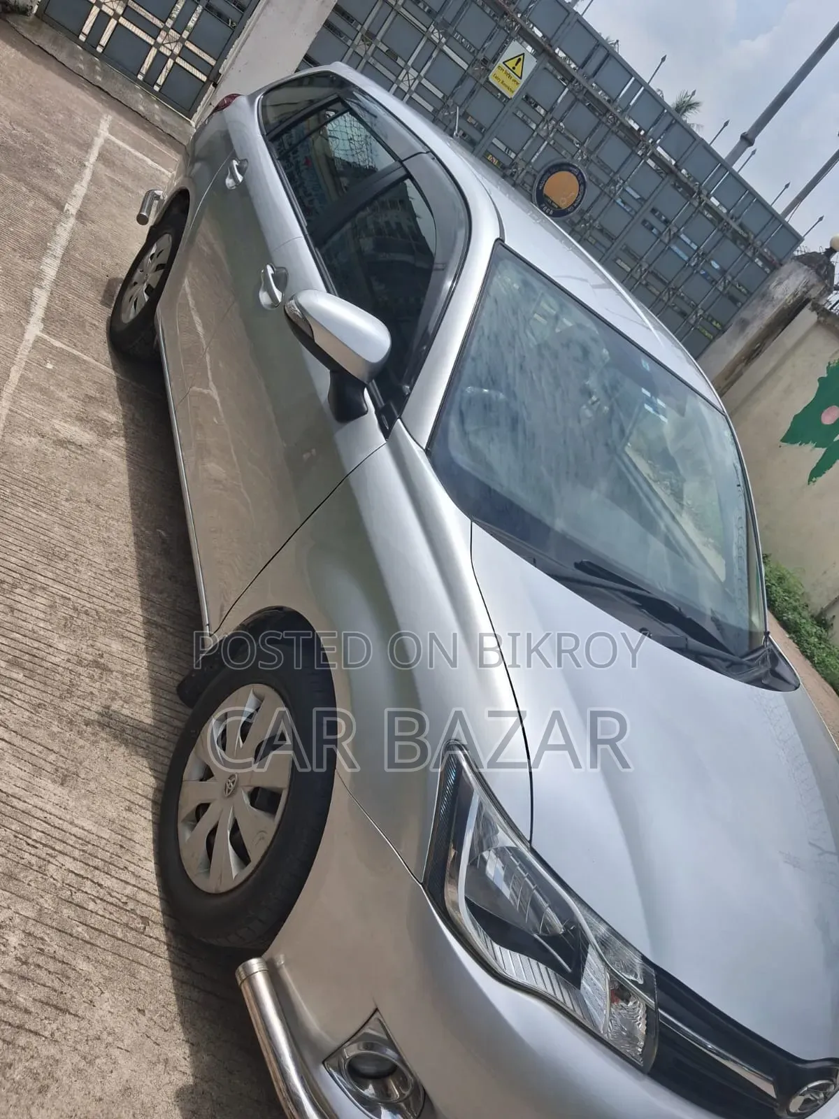 Toyota Corolla Fielder 1.5 Petrol FWD 2012 Silver