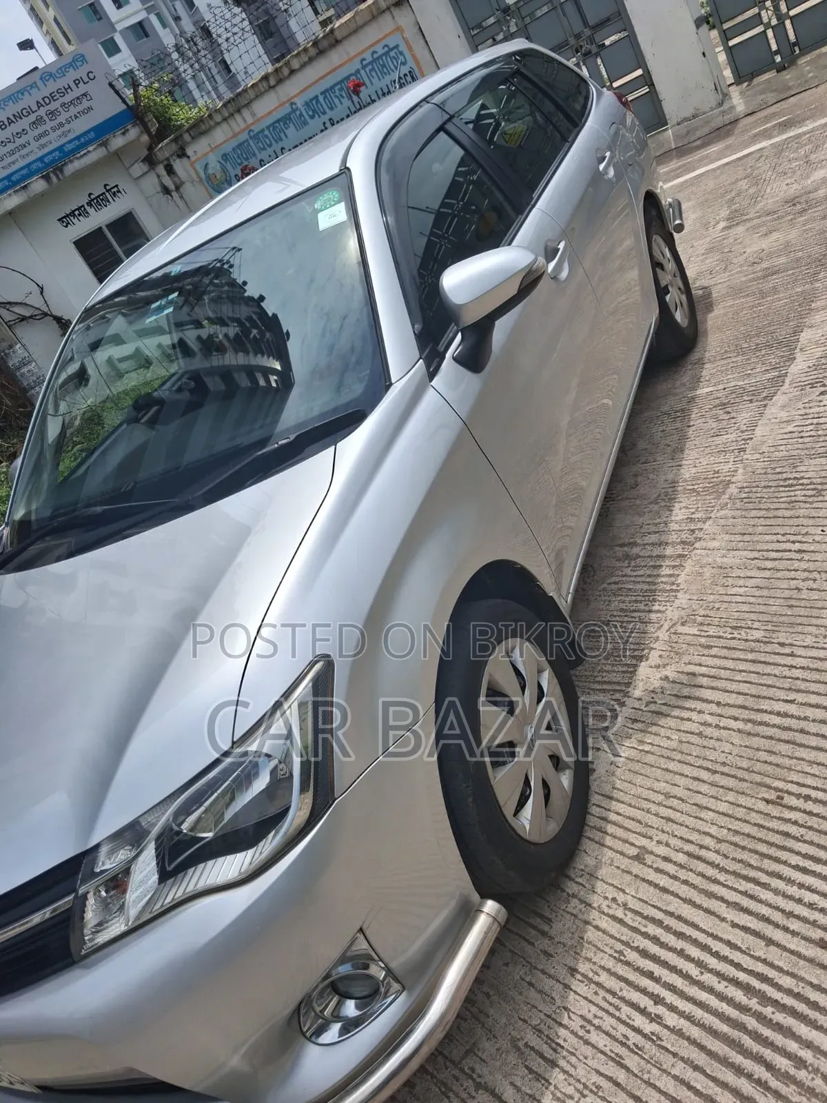 Toyota Corolla Fielder 1.5 Petrol FWD 2012 Silver