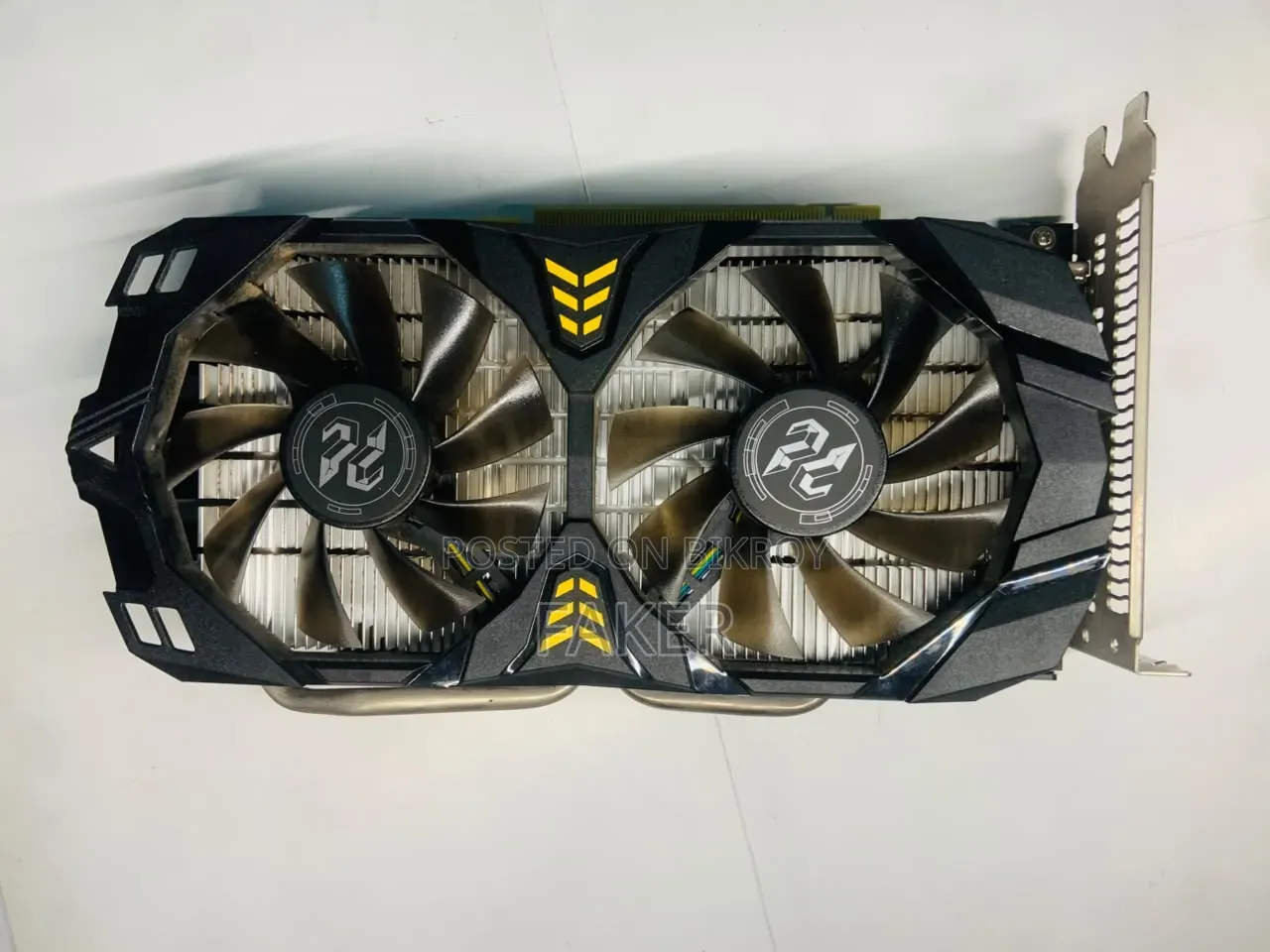 Desktop Computer 8GB AMD Ryzen SSD 512GB