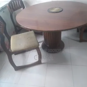 আসবাবপত্র বিক্রি