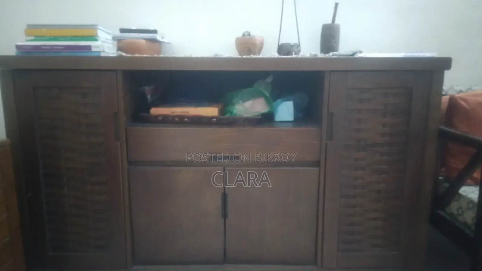 আসবাবপত্র বিক্রি