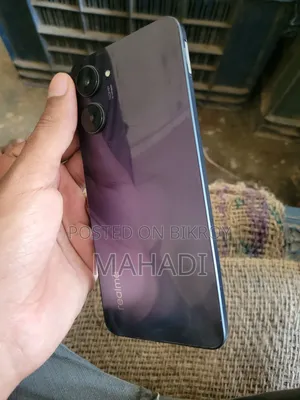 রিয়েলমি ১০ ১২৮ জিবি পার্পল