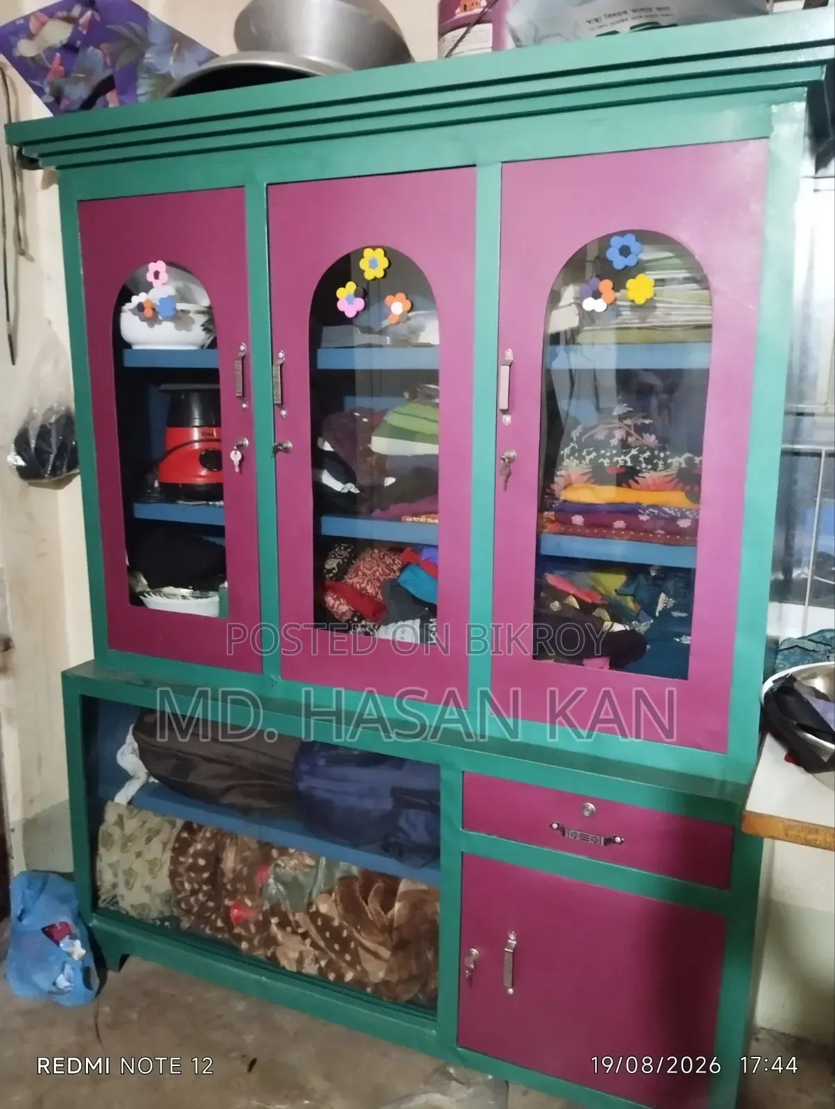This Almirah will be sold