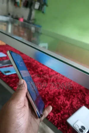 iQOO Z10x 256 GB Silver
