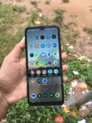 ইনফিনিক্স হট ১১ প্লে ১২৮ জিবি