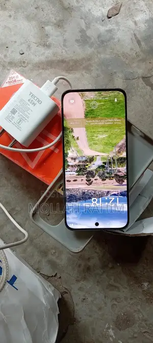 টেকনো স্পার্ক ৪০ প্রো ২৫৬ জিবি