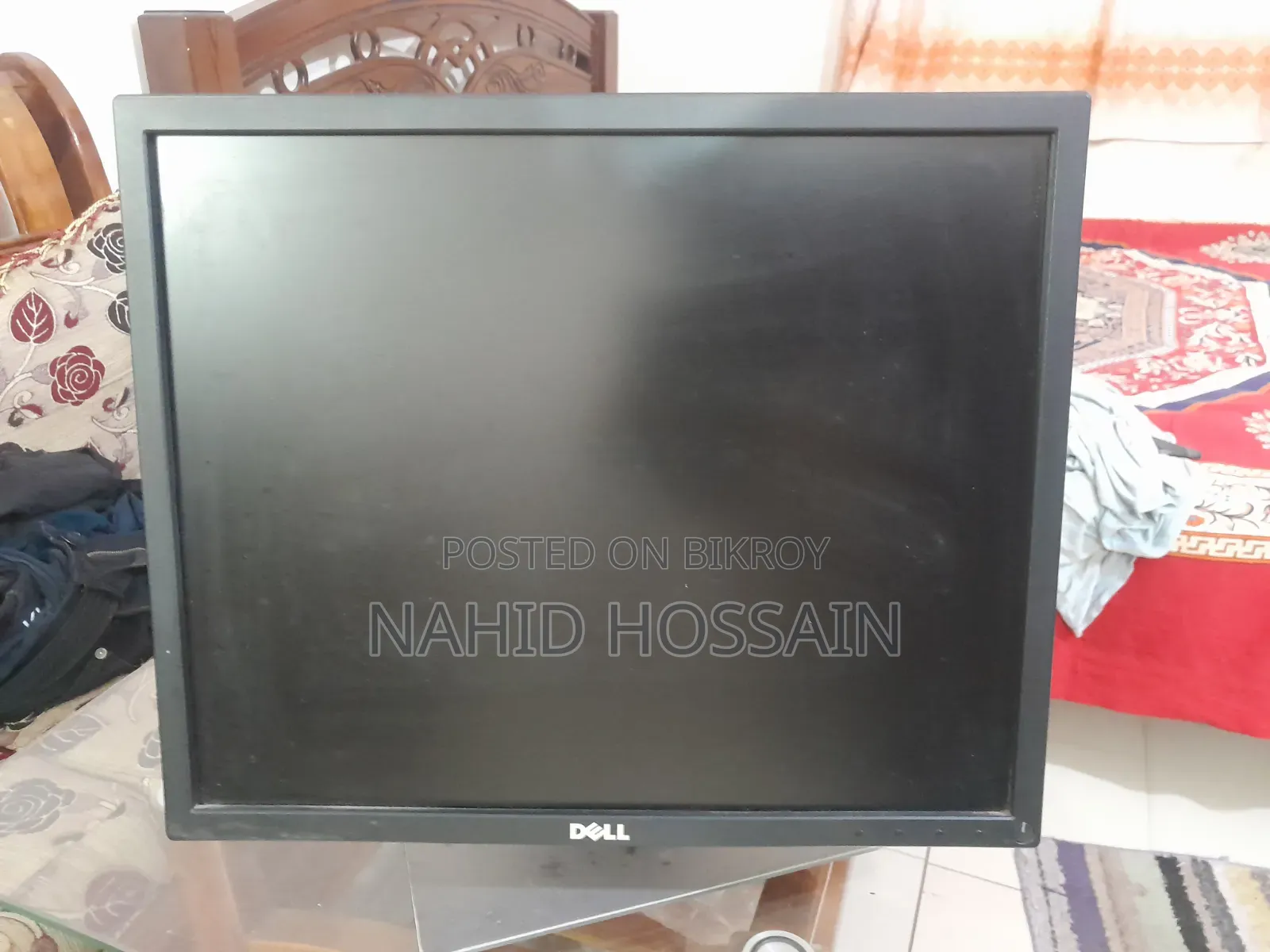 Monitor - Dell Full Fresh 19-Inch Square Monitor