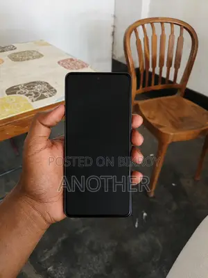 EL 256 GB Black
