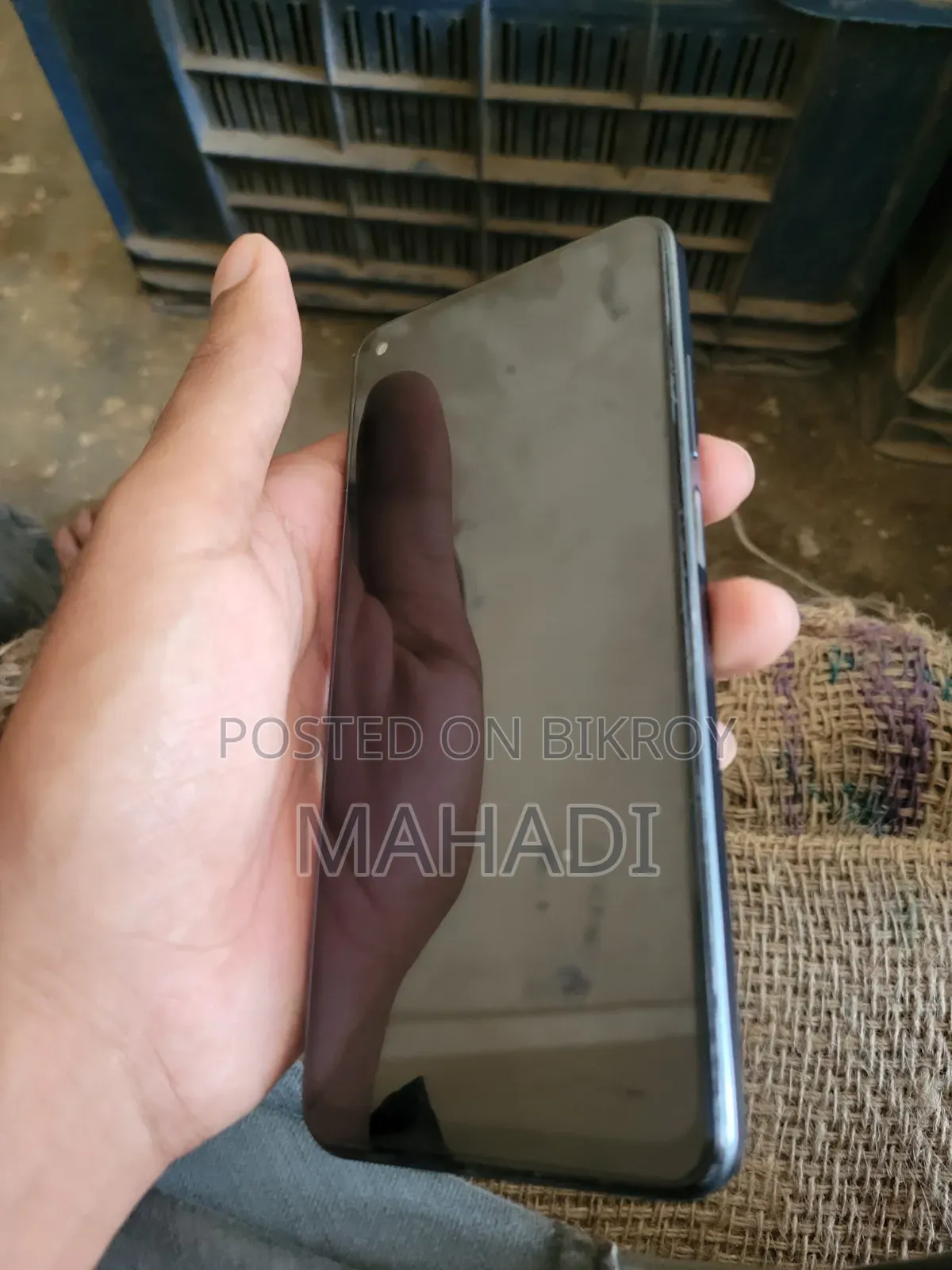 রিয়েলমি ১০ ১২৮ জিবি পার্পল