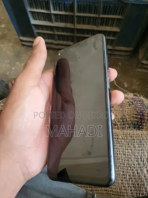 রিয়েলমি ১০ ১২৮ জিবি পার্পল