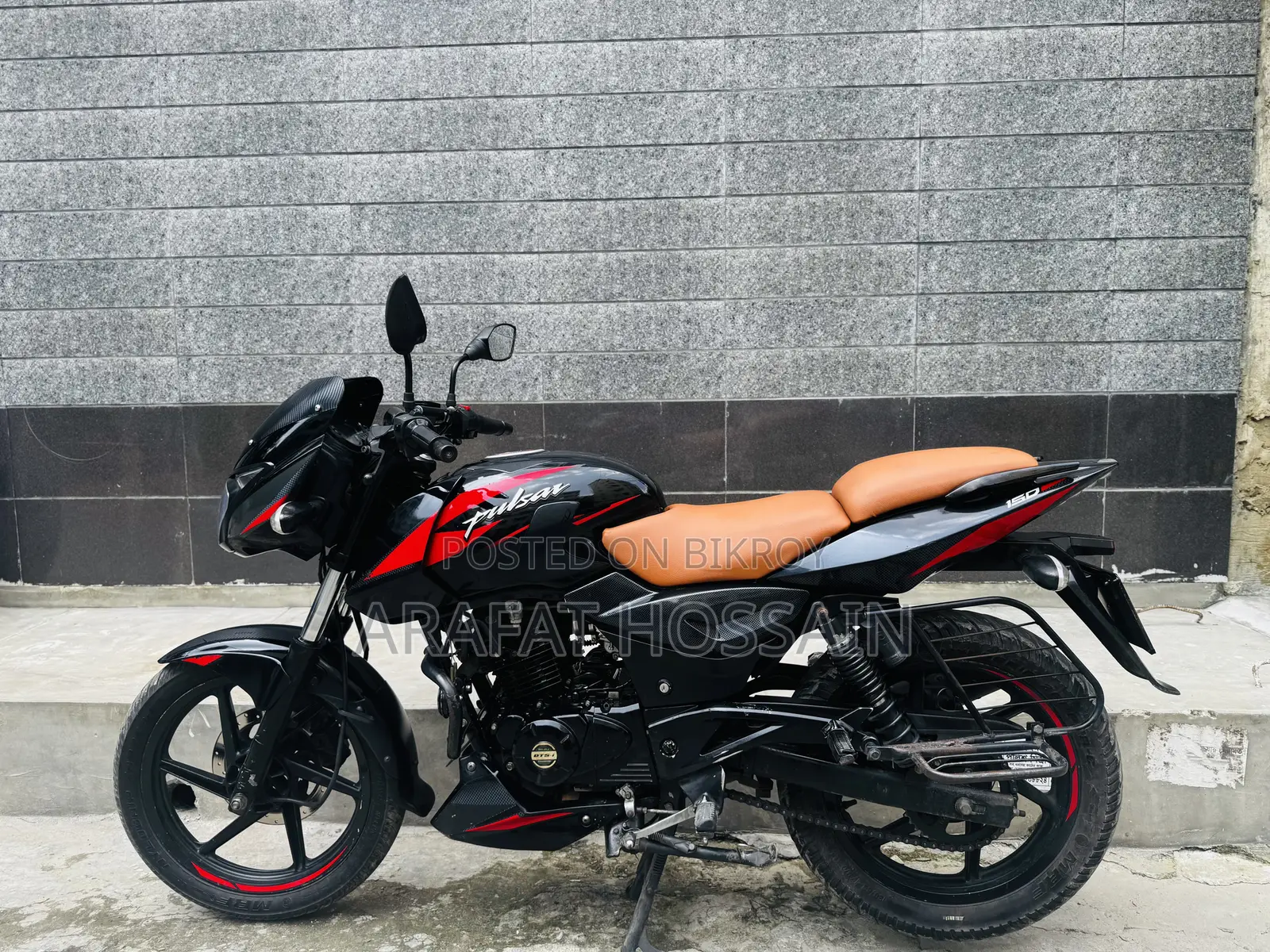 বাজাজ পালসার ১৫০ ২০২২ কালো