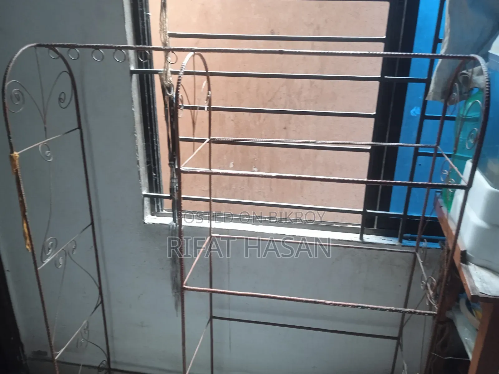 Iron Clothing Rack (Alna)