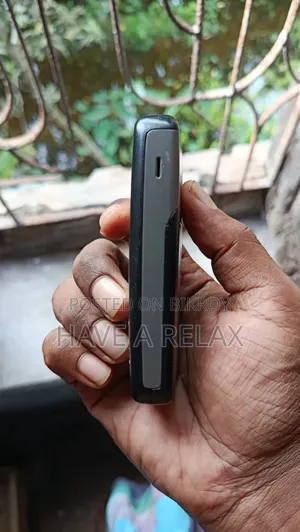 নোকিয়া ১৬০০ কালো