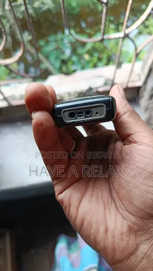 নোকিয়া ১৬০০ কালো