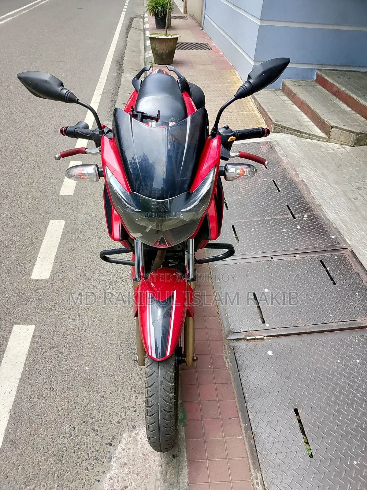 TVS Apache RTR 160 2V 2021 Red
