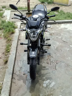 সুজুকি জিক্সার ২০২৫ কালো