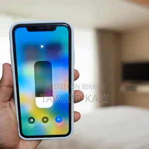 অ্যাপল আইফোন ১১ ৬৪ জিবি হোয়াইট