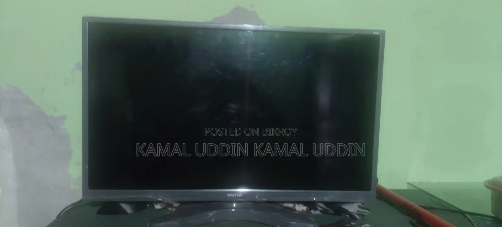 32 Inch Smart TV for Sale in Flawless Condition