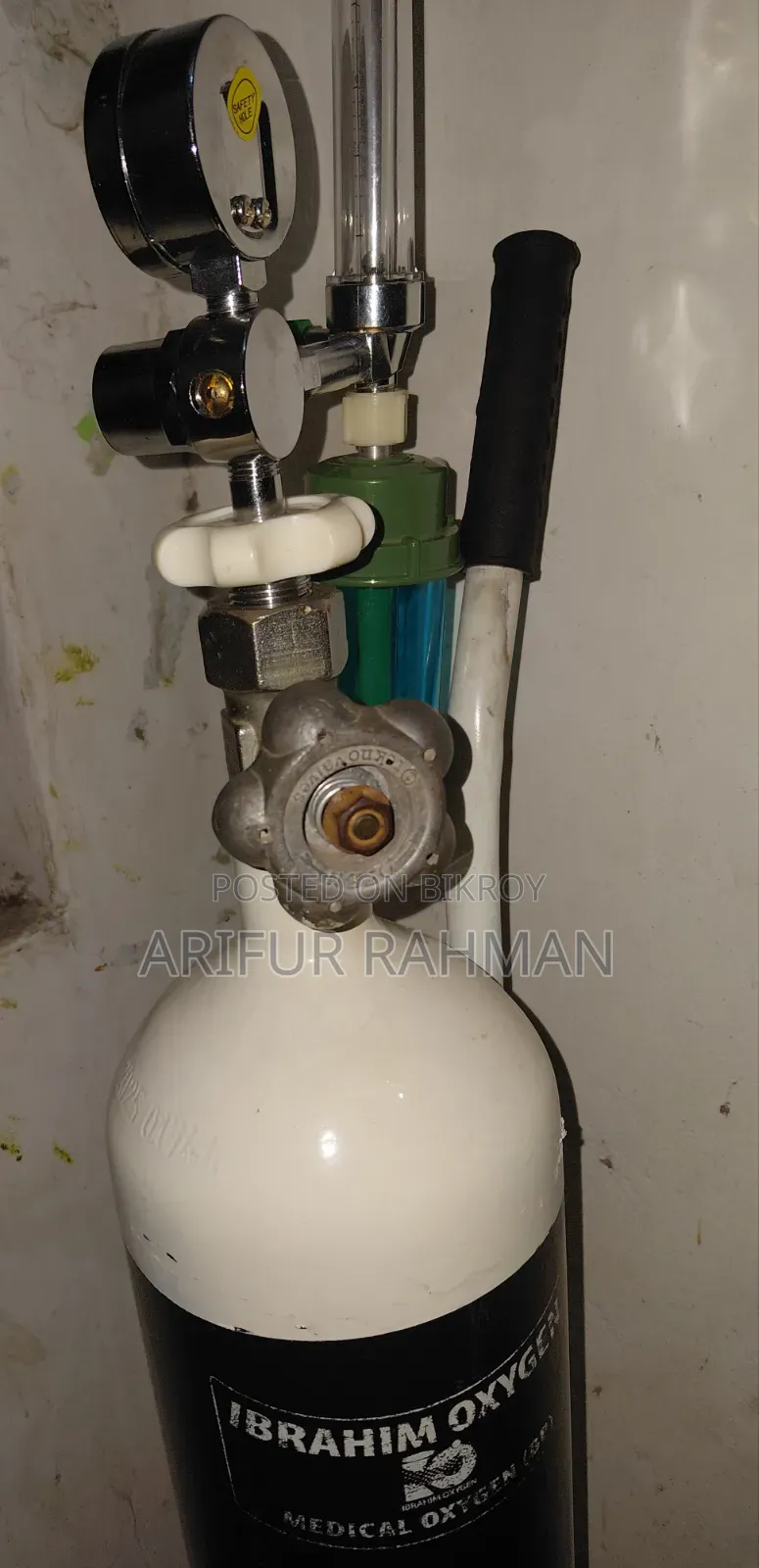 Oxygen Cylinder