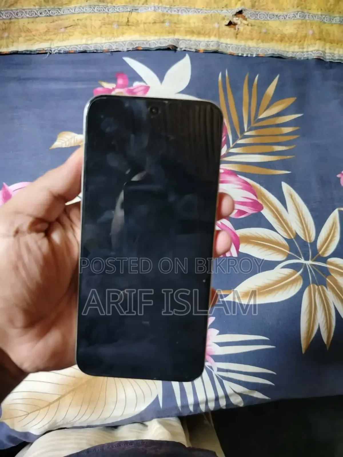 নতুন রিয়েলমি ১৫টি ২৫৬ জিবি