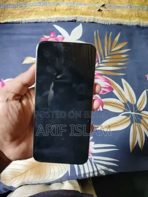 নতুন রিয়েলমি ১৫টি ২৫৬ জিবি
