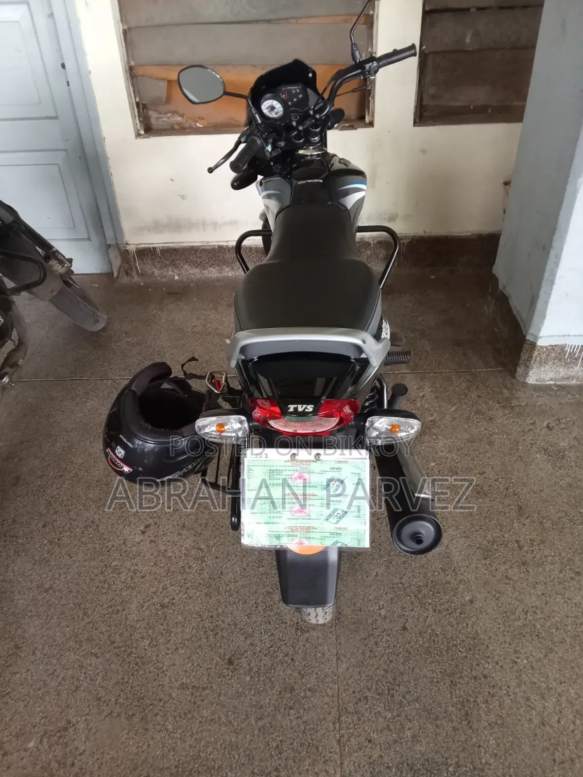 TVS Metro 2025 Black