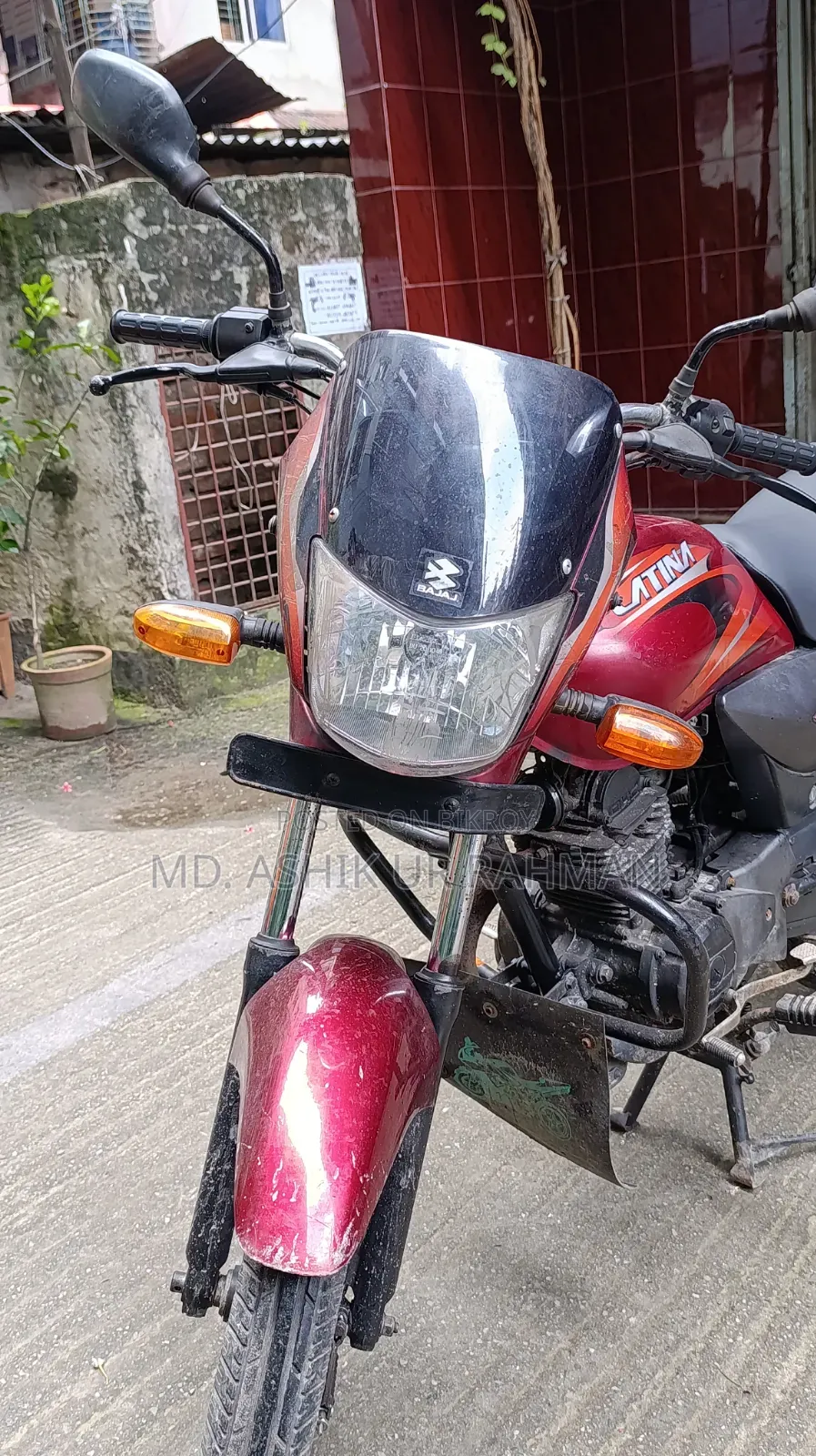 বাজাজ প্লাটিনা ১০০ ২০১৩ লাল