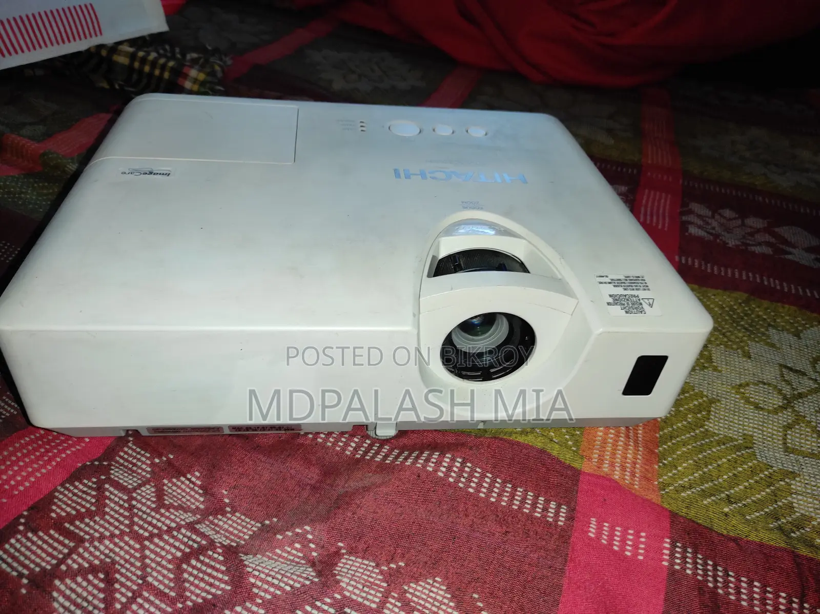 Projector Hitachi CP-X3030WN