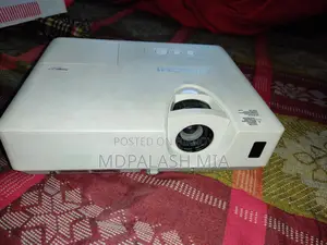 Projector Hitachi CP-X3030WN