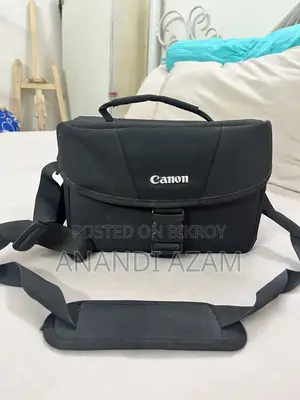 Canon 1200D Rebel T5