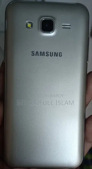 Samsung Galaxy J5 8 GB Gold