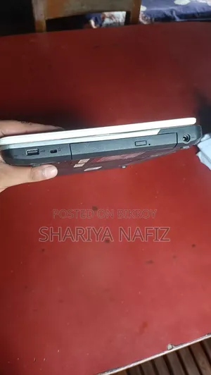 ল্যাপটপ Fujitsu Lifebook AH532 2GB Intel Celeron HDD 128GB