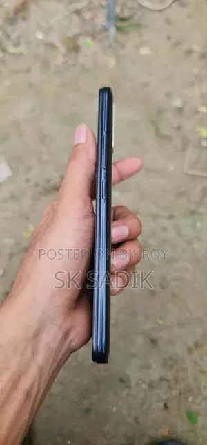 Vivo Y19 128 GB Blue