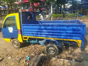 Mahindra VX vehicle will be sold urgently.