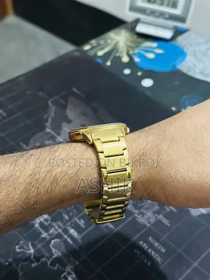 নতুন হাতঘড়ি (প্রিমিয়াম)