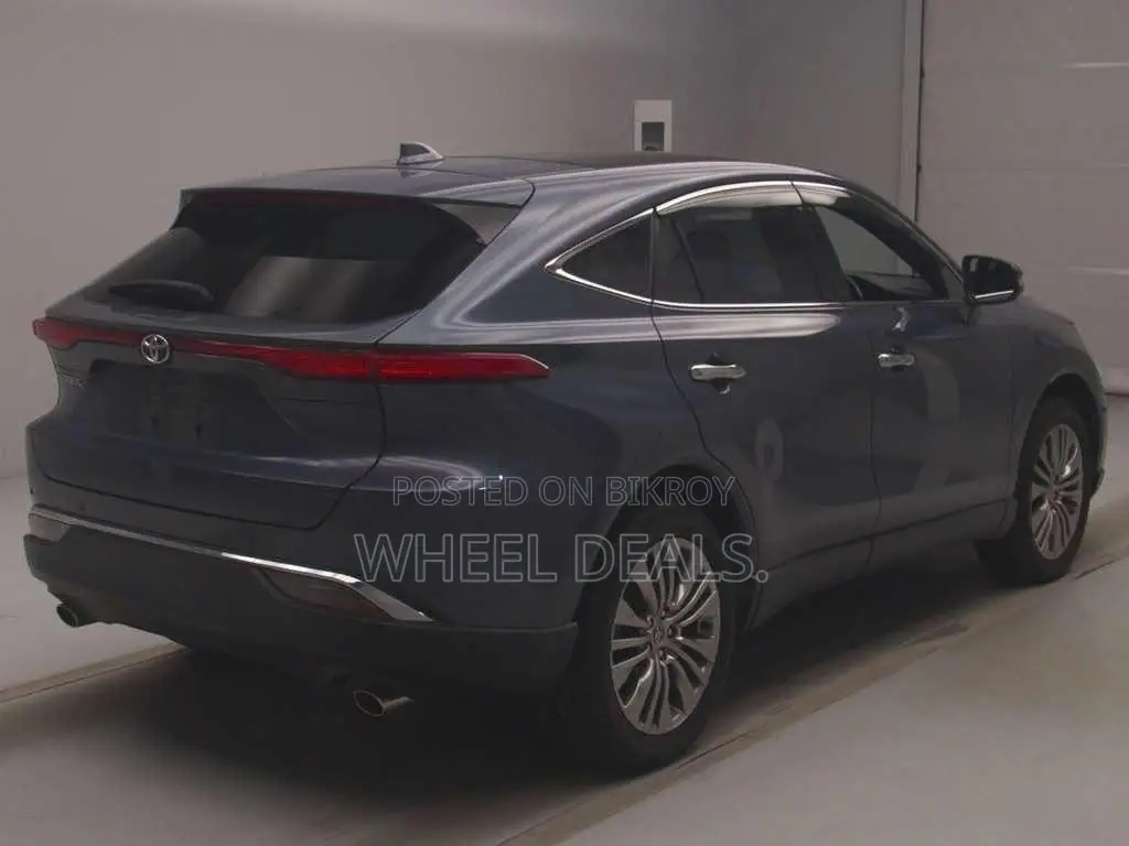 Toyota Harrier 2.0 2021 Gray
