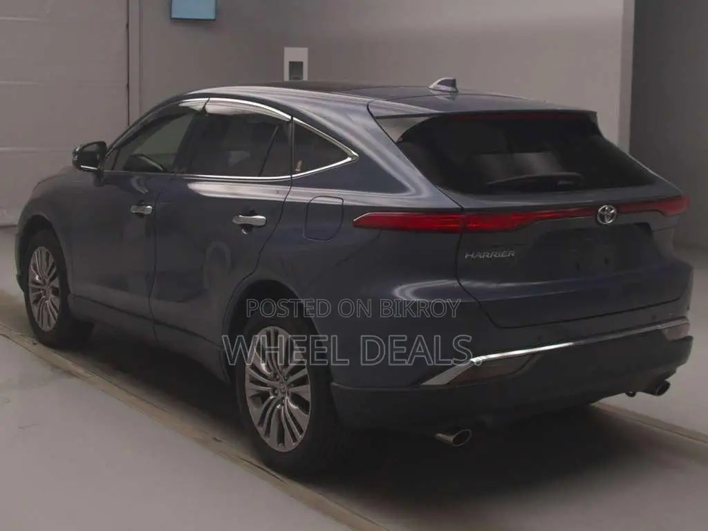 Toyota Harrier 2.0 2021 Gray