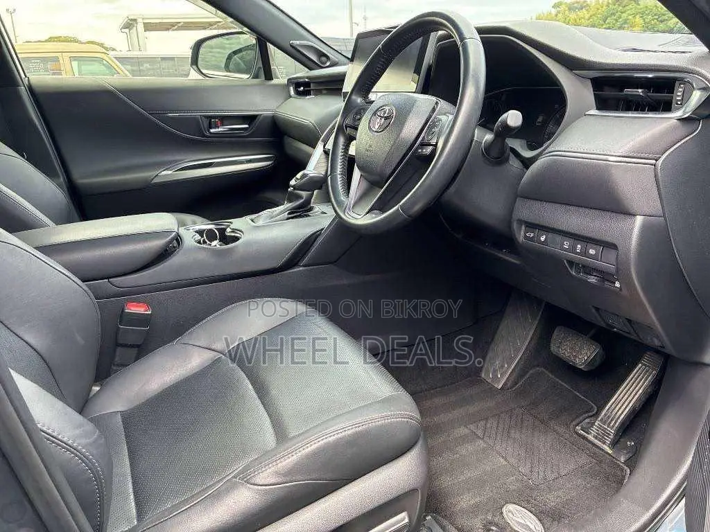 Toyota Harrier 2.0 2021 Gray