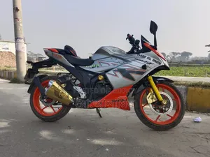 Suzuki Gixxer SF 2023 Silver