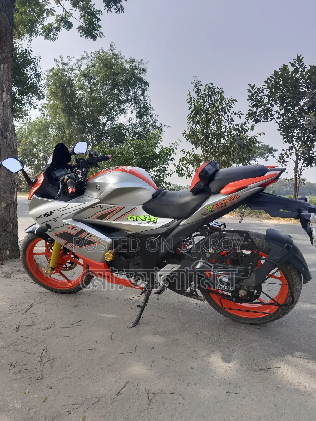 Suzuki Gixxer SF 2023 Silver