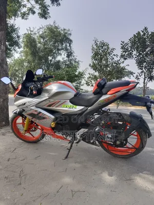 Suzuki Gixxer SF 2023 Silver